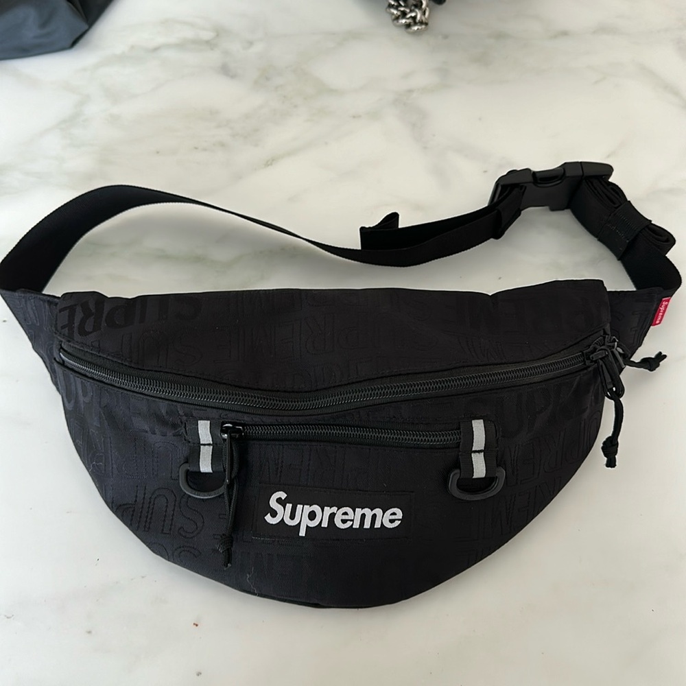 Supreme belt bag NWOT